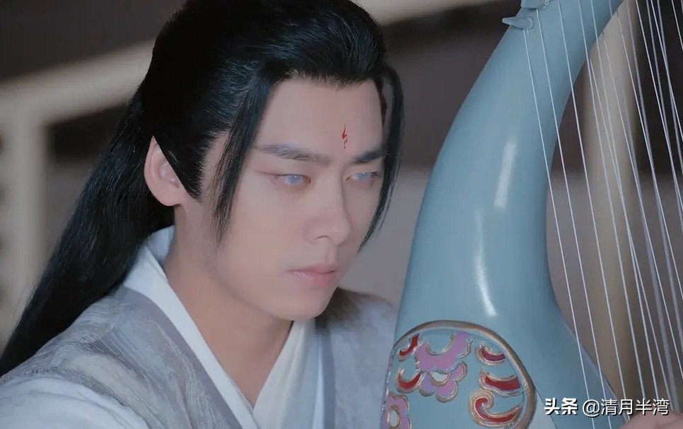 李易峰（Li Yifeng） - 除了之前提到的作品，参与过《风起霓裳》等剧。_李易峰（Li Yifeng） - 除了之前提到的作品，参与过《风起霓裳》等剧。_李易峰（Li Yifeng） - 除了之前提到的作品，参与过《风起霓裳》等剧。