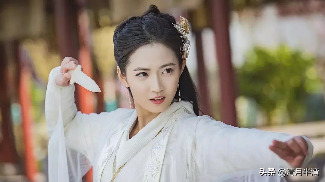 李易峰（Li Yifeng） - 除了之前提到的作品，参与过《风起霓裳》等剧。_李易峰（Li Yifeng） - 除了之前提到的作品，参与过《风起霓裳》等剧。_李易峰（Li Yifeng） - 除了之前提到的作品，参与过《风起霓裳》等剧。